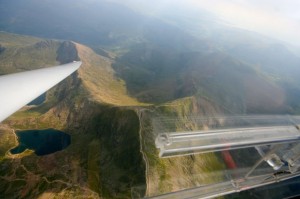 Mike in his LS4 over the Mountains of Snowdonia